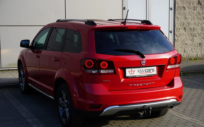 Fiat Freemont cena 57900 przebieg: 144000, rok produkcji 2015 z Mysłowice małe 667